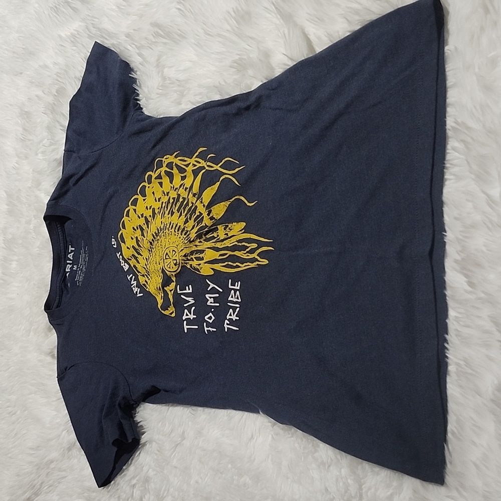 NWOT Ariat Indian headdress navy tee. medium